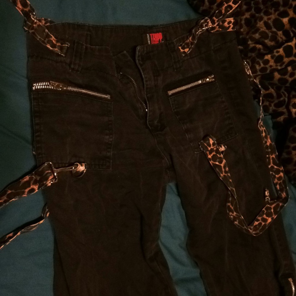 Tripp NYC Leopard Bondage pants no button